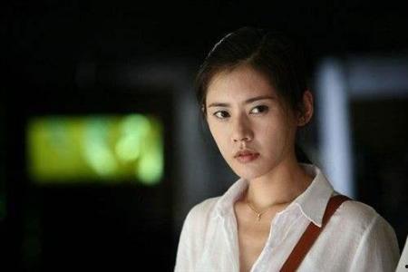 女主重生爆料娱乐圈,女主逆袭之路