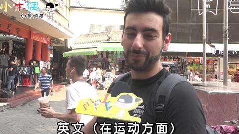 娱乐吃瓜君奶狗,娱乐吃瓜君的甜蜜瓜田之旅