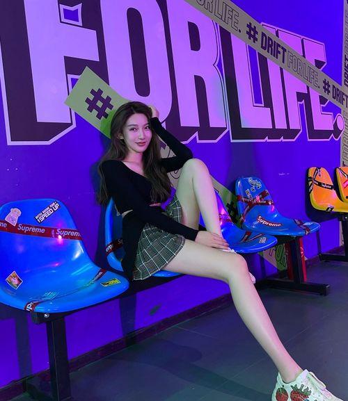 网友爆料小白菜视频大全,揭秘小白菜视频大全背后的真相