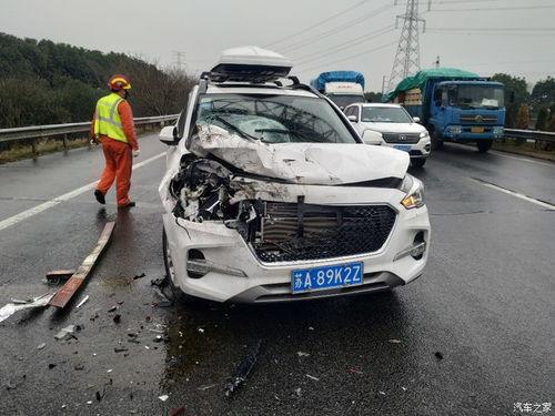 哈弗被追尾爆料视频大全,事故瞬间惊心动魄